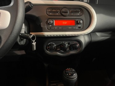 Renault twingo iii sce 65 life garantie 12 mois occasion simplicicar saint-jean simplicicar simplicibike france