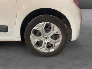 Renault twingo iii sce 65 life garantie 12 mois occasion simplicicar saint-jean simplicicar simplicibike france