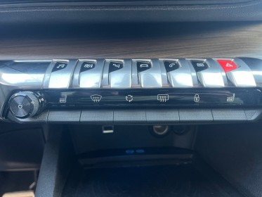 Peugeot 3008 bluehdi 130ch ss eat8 gt pack black toit ouvrant sièges chauffants cam de recul garantie 12 mois occasion...