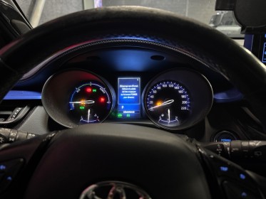 Toyota c-hr hybride dynamic 122ch garantie 12 mois occasion montpellier (34) simplicicar simplicibike france