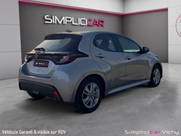 Toyota yaris hybride affaires my22 116h dynamic business caméra de recule 1ére main garantie constructeur 12/2026 occasion...