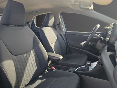 Toyota yaris hybride affaires my22 116h dynamic business caméra de recule 1ére main garantie constructeur 12/2026 occasion...