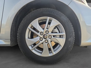 Toyota yaris hybride affaires my22 116h dynamic business caméra de recule 1ére main garantie constructeur 12/2026 occasion...