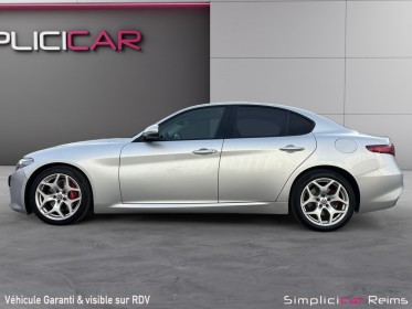 Alfa romeo giulia 2.0 tb 200 ch at8 sport edition - garantie 12 mois occasion simplicicar reims simplicicar simplicibike france