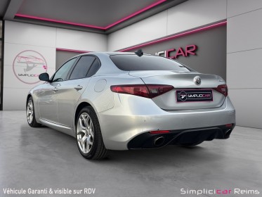 Alfa romeo giulia 2.0 tb 200 ch at8 sport edition - garantie 12 mois occasion simplicicar reims simplicicar simplicibike france