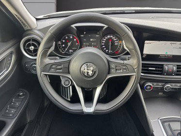 Alfa romeo giulia 2.0 tb 200 ch at8 sport edition - garantie 12 mois occasion simplicicar reims simplicicar simplicibike france