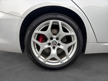 Alfa romeo giulia 2.0 tb 200 ch at8 sport edition - garantie 12 mois occasion simplicicar reims simplicicar simplicibike france