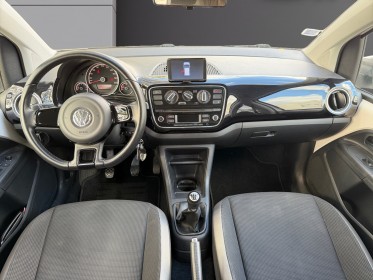 Volkswagen up up 1.0 60 high up! - climatisation - gps navigon - garantie 12 mois occasion simplicicar nimes - rb auto...