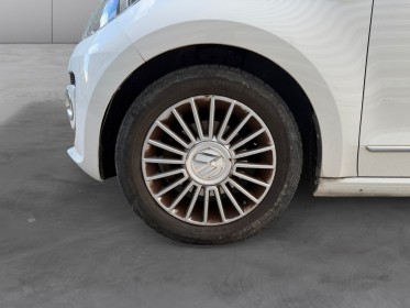 Volkswagen up up 1.0 60 high up! - climatisation - gps navigon - garantie 12 mois occasion simplicicar nimes - rb auto...