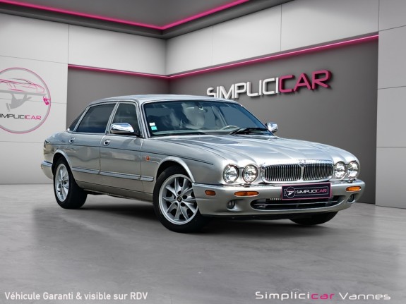 Jaguar daimler super v8 v8 4.0 compresseur - garantie 12 mois - chassis long !!! occasion scl 56 - simplicicar vannes...