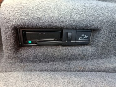 Jaguar daimler super v8 v8 4.0 compresseur - garantie 12 mois - chassis long !!! occasion scl 56 - simplicicar vannes...