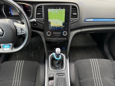 Renault megane iv berline gt line, 1.6 dci 130 chevaux , full  pack gt line sièges avant sport, volant perforé gt,......