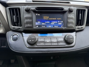 Toyota rav4 124 d-4d awd life, caméra, clim auto, garantie 12 mois occasion simplicicar lunel simplicicar simplicibike france
