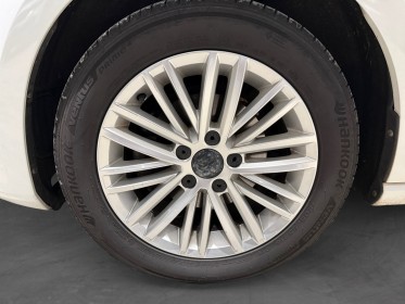 Volkswagen golf 1.2 tsi 105 bluemotion technology cup toit ouvrant régulateur de vitesse bluetooth garantie 12 mois occasion...