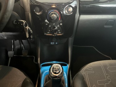 Toyota aygo mc18 1.0 vvt-i x-trend caméra carplay clim 1er main garantie 12 mois occasion simplicicar bordeaux  simplicicar...