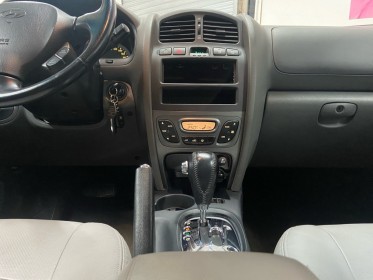 Hyundai santa fe 2.0 crdi 125 4wd pack luxe a - attelage - garantie 12 mois occasion simplicicar brest simplicicar...