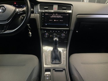 Volkswagen e-golf 136ch electrique garantie 12 mois occasion simplicicar saint-jean simplicicar simplicibike france