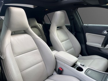 Mercedes classe gla 250 4-matic fascination 7-g dct a toit panoramique siége chauffant apple carplay siége éléctrique......