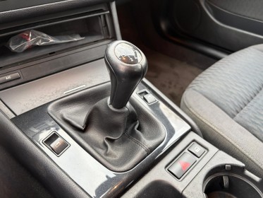 Bmw serie 3 e46 325i 192 ch pack luxe - 6 cylindres en ligne - carnet d'entretien - etat exceptionnel - boule d'attelage...