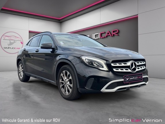Mercedes gla 180 7-g dct inspiration  toit panoramique  coffre electrique  full cuir  garantie 12 mois occasion simplicicar...