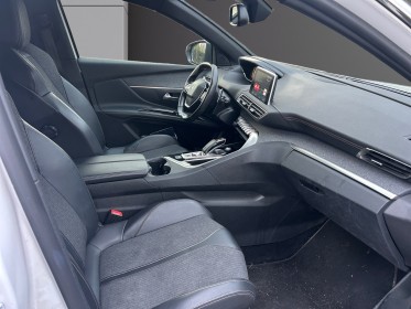 Peugeot 5008 bluehdi 180 eat8 gt line 7 pl / attelage / carplay / caméra occasion simplicicar veauche simplicicar...