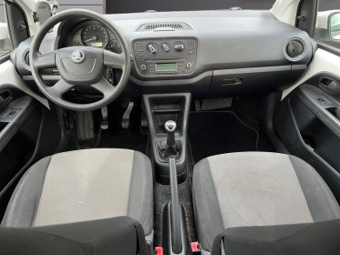 Skoda citigo 1.0 12v mpi 60 ch active  révision pour la vente  garantie 12 mois occasion simplicicar vernon simplicicar...