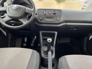 Skoda citigo 1.0 12v mpi 60 ch active  révision pour la vente  garantie 12 mois occasion simplicicar vernon simplicicar...