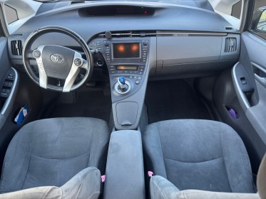 Toyota prius 136h lounge 17 occasion simplicicar lille  simplicicar simplicibike france