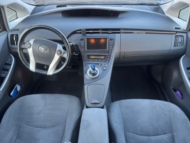 Toyota prius 136h lounge 17 occasion simplicicar lille  simplicicar simplicibike france