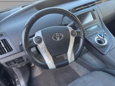 Toyota prius 136h lounge 17 occasion simplicicar lille  simplicicar simplicibike france