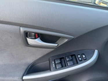 Toyota prius 136h lounge 17 occasion simplicicar lille  simplicicar simplicibike france