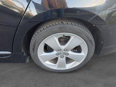 Toyota prius 136h lounge 17 occasion simplicicar lille  simplicicar simplicibike france