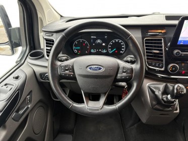 Ford transit custom fourgon 320 l1h1 2.0 ecoblue 170 finition active / entretien complet ford occasion simplicicar st-maximin...
