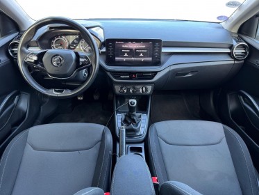 Skoda fabia 1.0 tsi 95 ch bvm5 ambition / entretien complet skoda occasion simplicicar st-maximin simplicicar simplicibike...