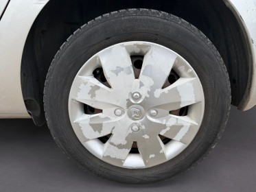 Renault clio iii dci 75ch eco2 authentique euro 5--- occasion simplicicar orgeval  simplicicar simplicibike france