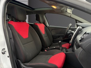 Renault clio iv dci 90 energy eco2 expression 90g toit panoramique/distribution ok/garantie 12mois occasion simplicicar lyon...