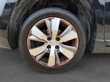 Peugeot 2008 1.2 puretech 82ch bvm5 style garantie 12 mois occasion simplicicar dijon simplicicar simplicibike france