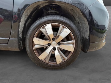 Peugeot 2008 1.2 puretech 82ch bvm5 style garantie 12 mois occasion simplicicar dijon simplicicar simplicibike france