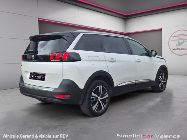 Peugeot 5008 130ch eat8 allure 1ere main cam 360 carplay angles morts suivi peugeot garantie 12 mois occasion simplicicar...