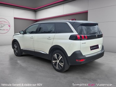 Peugeot 5008 130ch eat8 allure 1ere main cam 360 carplay angles morts suivi peugeot garantie 12 mois occasion simplicicar...