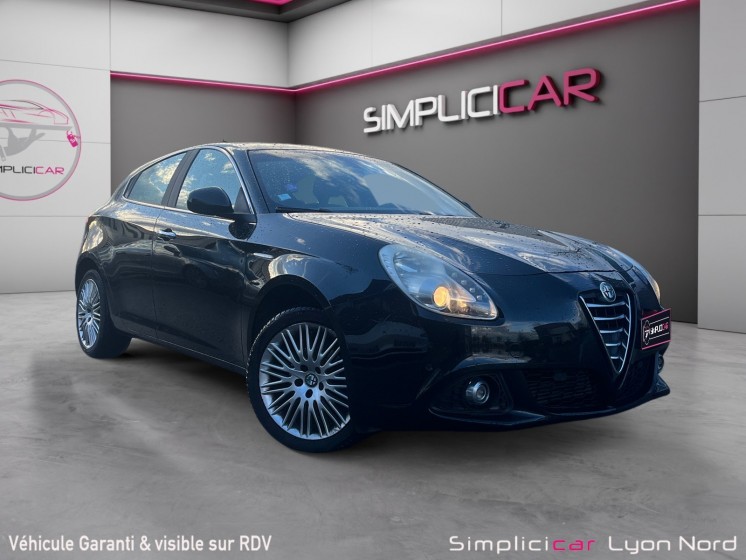 Alfa romeo giulietta 1.4 tjet 120 ch ss distinctive - garantie 12 mois occasion simplicicar lyon nord simplicicar...