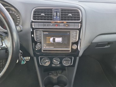 Volkswagen polo 1.2 tsi 90 bmt match radars av/arr car play garantie 12 mois occasion simplicicar marignane  simplicicar...
