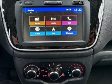 Dacia dokker dacia dokker / regulateur / entretiens dacia / garantie 48 mois possible occasion simplicicar salon de provence...