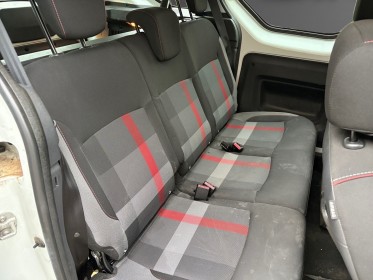 Dacia dokker dacia dokker / regulateur / entretiens dacia / garantie 48 mois possible occasion simplicicar salon de provence...