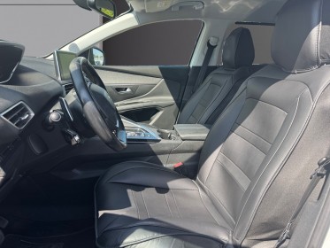 Peugeot 5008 130ch eat 8 allure garantie 12 mois occasion montpellier (34) simplicicar simplicibike france