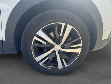 Peugeot 5008 130ch eat 8 allure garantie 12 mois occasion montpellier (34) simplicicar simplicibike france