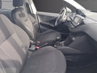 Peugeot 208 business 1.6 bluehdi 75ch ss bvm5 active business garantie 12 mois occasion simplicicar angers simplicicar...