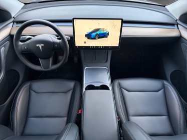 Tesla model y standard rwd caméra de recul sièges électriques et chauffants garantie constructeur 11/2028 occasion...