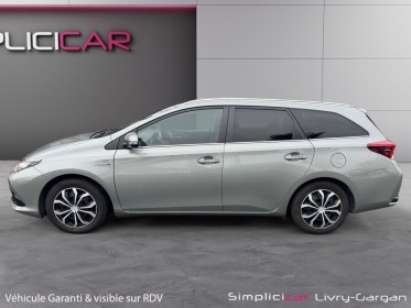 Toyota auris touring sports pro my17 hybride pro 136h design business occasion simplicicar livry gargan simplicicar...