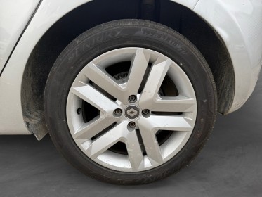 Renault clio v tce 130 edc intens/radar ar/carplay/ouverture fermeture sans clefs/garantie occasion simplicicar salon de...